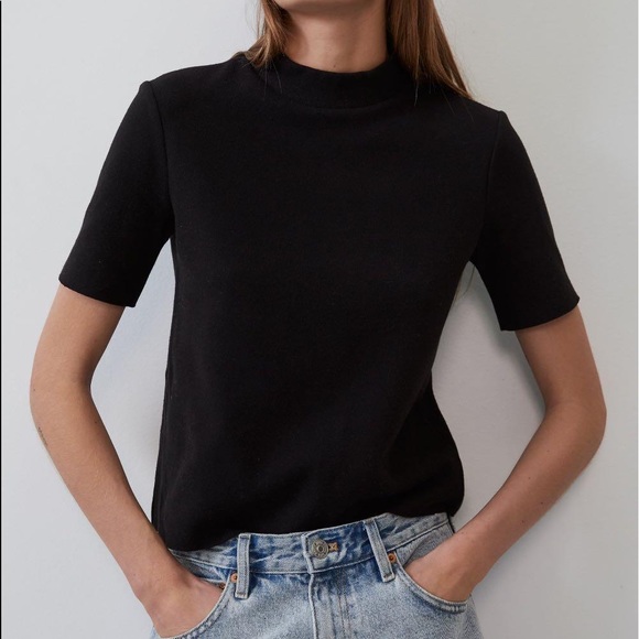 Zara | Sweaters | Zara Black Cropped 